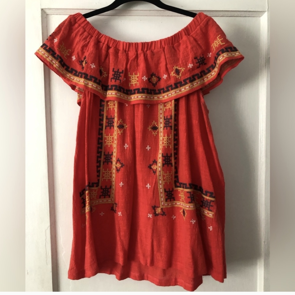 2/$15 Off shoulder Blouse, L